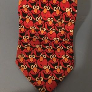 Sesames street men’s Elmo tie